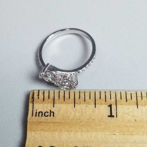 Vintage Sterling Silver CZ Bypass Style Ring, Size 6 Band, Missing Stone, Estate - Picture 4 of 9